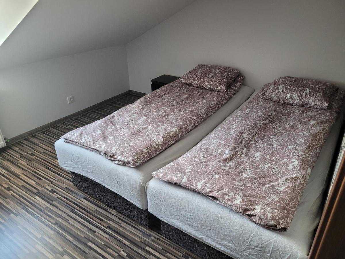Pokoje Goscinne Straznica Jarosławiec Extérieur photo