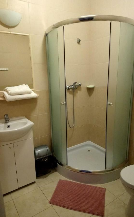 Pokoje Goscinne Straznica Jarosławiec Chambre photo